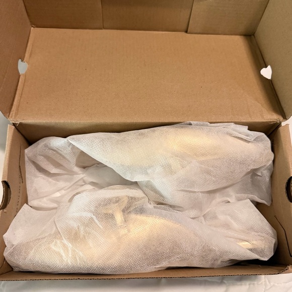 Gold Chain Detail Pointed Toe Mules Womens 7 Slip On Metallic Loafers Flats Chic - Picture 4 of 4